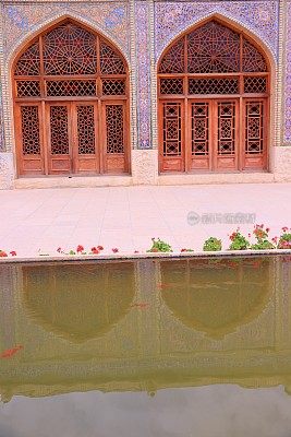 Nasir Ol-Molk清真寺，也被称为粉红色清真寺，伊朗设拉子